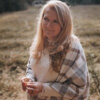 Karin Leonhardsberger | AYUMA