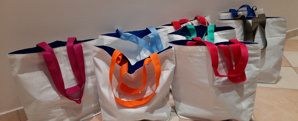 1000 weiße Taschen zum Bemalen