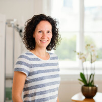 Biete Praxisraum stundenweise halbtags, ganztags in Gemeinschaftspraxis