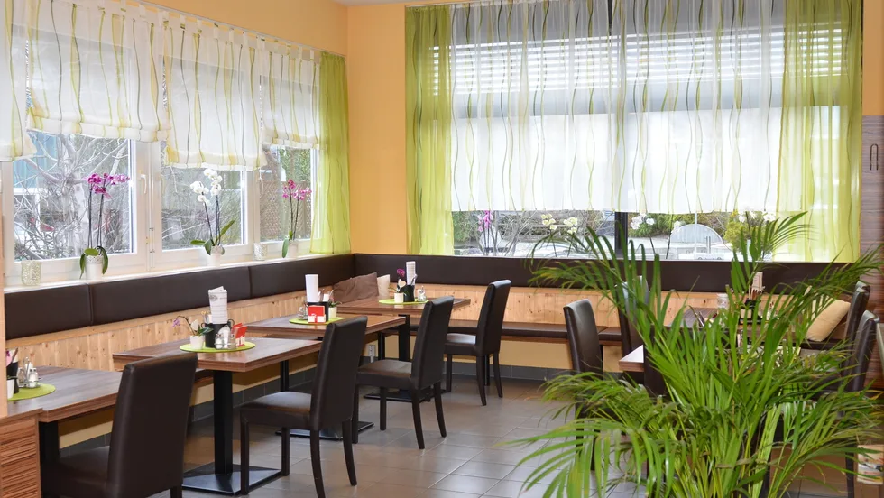 CAMEO-LOUNGE – Foto 1