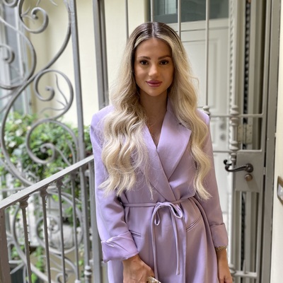 suche einen Raum für meine Tätigkeit als Permanent Make up Artist 