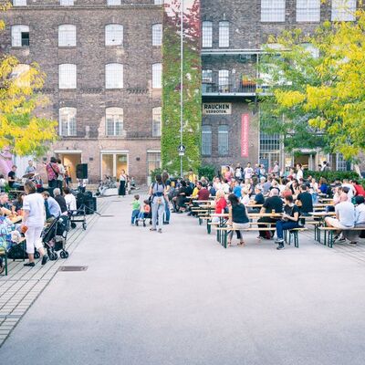 Aussteller*innen gesucht: Design- und Kunsthandwerksmarkt in der Brotfabrik