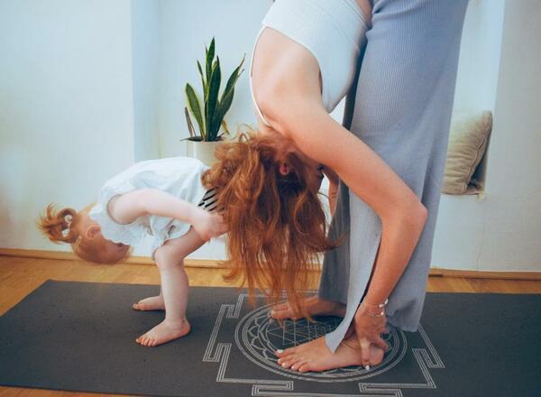 Eltern Baby Pilates mit Sophie 