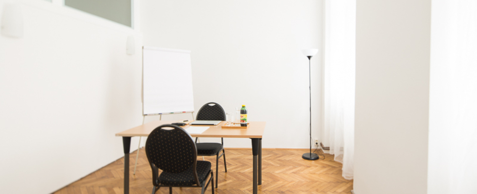 Praxisraum 3 Min. zu U1 Nestroyplatz zu vermieten!