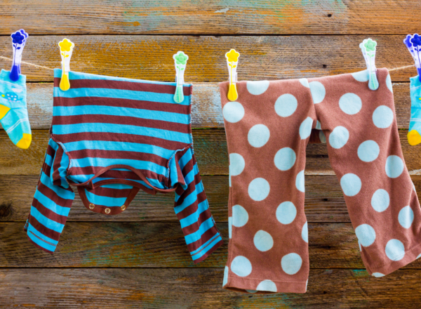  Pop-Up-Kleidertausch: Kindergewand
