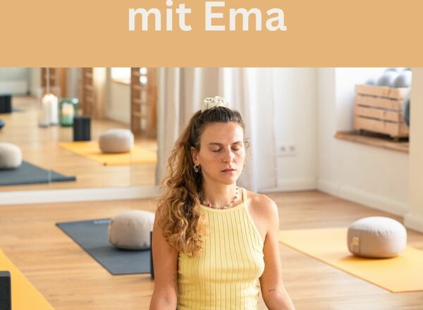 Morgenyoga mit Emanuella und Helga