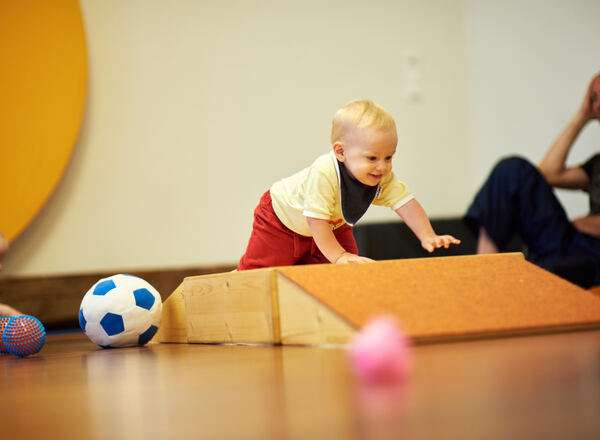 Pikler SpielRaum für Kinder von 7 bis 14 Monate