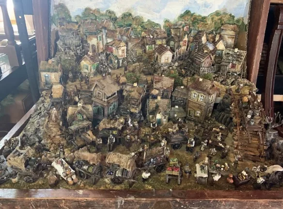Alla Filipova – Künstlerische Miniaturen & Skulpturen – Foto 3