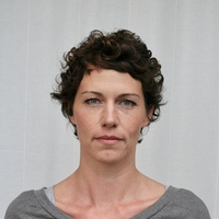 Ruhige, Stilaltbau-Praxis, für z.B. Physietherapie / Osteopathie