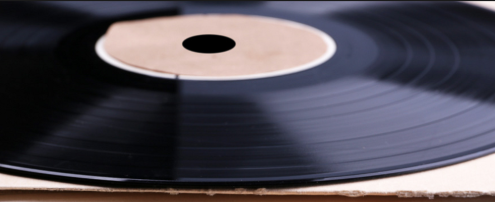 Vinyl Schaltplatten, DVD, CD und Musik Markt in der Bunkerei
