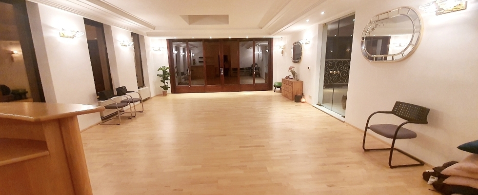 Raum nehmen, für das was im Moment wichtig ist. Yoga, Seminare Workshops, Meetings und mehr.
