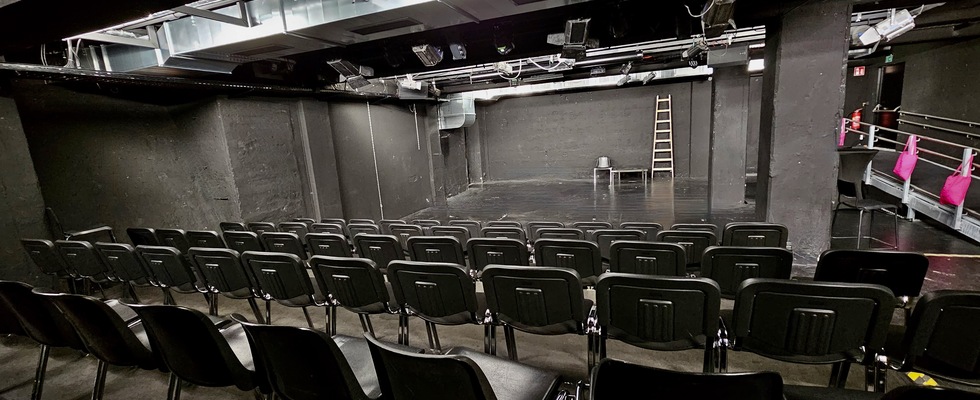 Theater- und Veranstaltungsraum zur temporären Nutzung