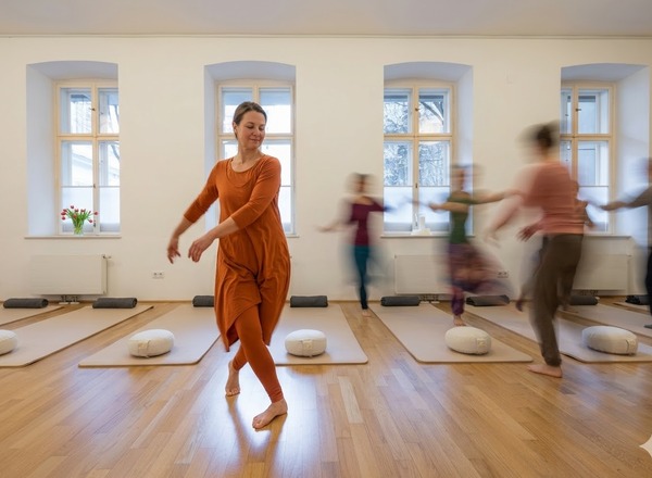 Grounding in the Grätzl: Regulation LAB for Nervous System Reset & Body Awareness