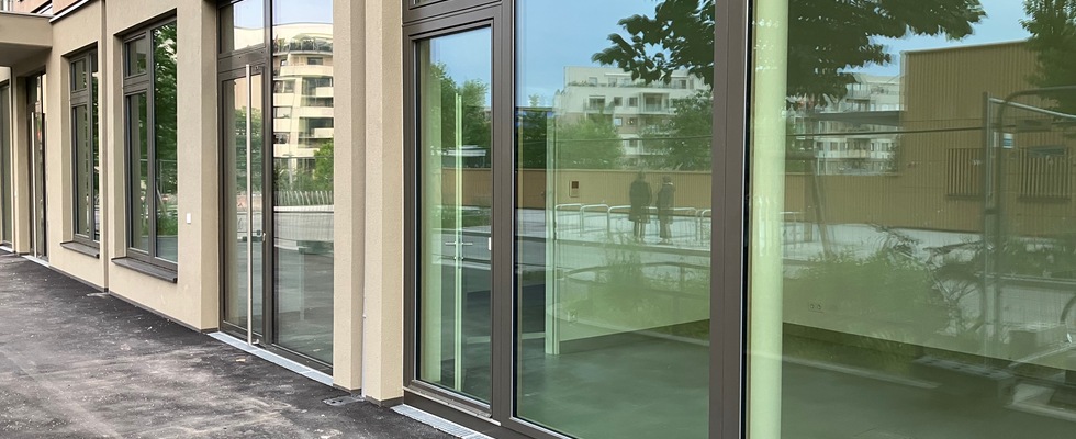 2 schöne helle Räume, einzeln oder zusammen, Büro, Atelier, Werkstatt