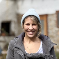 Vermiete zur Mitbenutzung einen schönen ruhigen Praxisraum