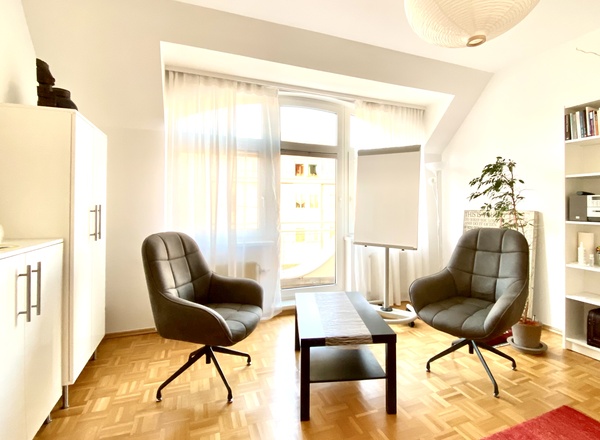 Praxisraum MIDI 19 Balkon