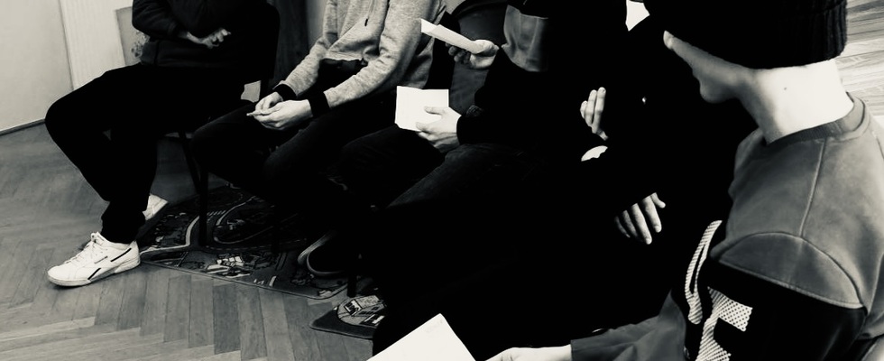 Storytelling mit tschetschenischen (Groß)Vätern - Ein Abend von Stimm*Raum und Diversoviel