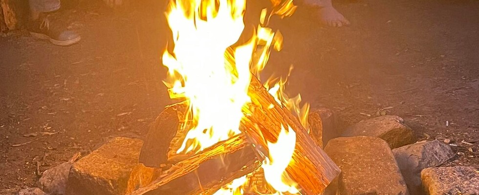 Feuersingen zur Tag-Und-Nacht-Gleiche