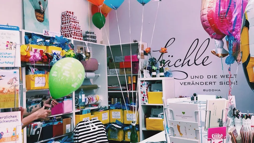 Luftballongeschäft, Partyartikel  – Foto 1