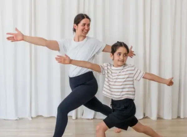 Kinderyoga: „Yoga-Helden“ (6–10 Jahre)