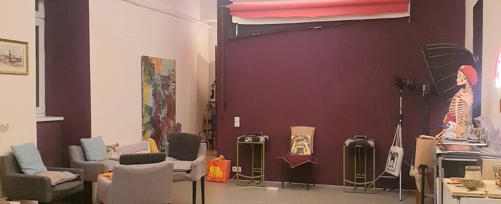 Raum für  Treffen / Präsentationen / Diskussionen / Musik / Kunsthandwerk