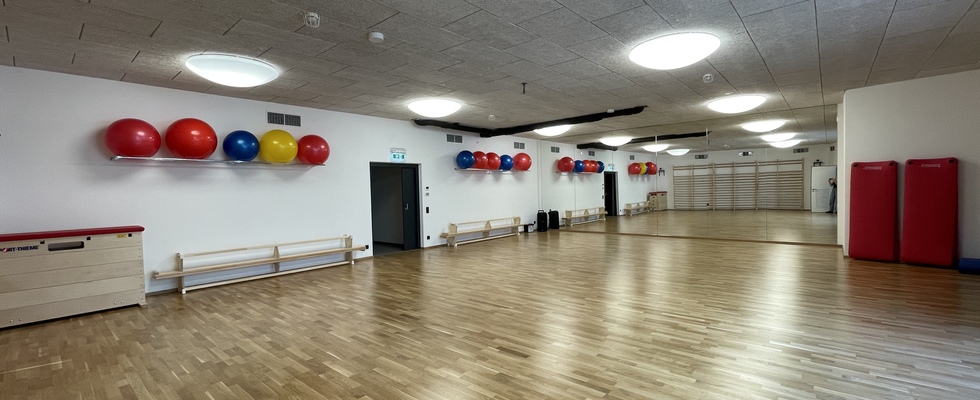 Vermietung Bewegungsraum 115 m2