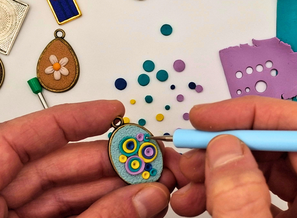 Flower Pendants Workshop in Vienna in English