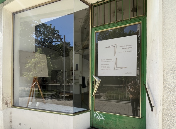 Ausstellung 'messing_link' in der Galerie ArtHunger am Sankt-Elisabeth-Platz