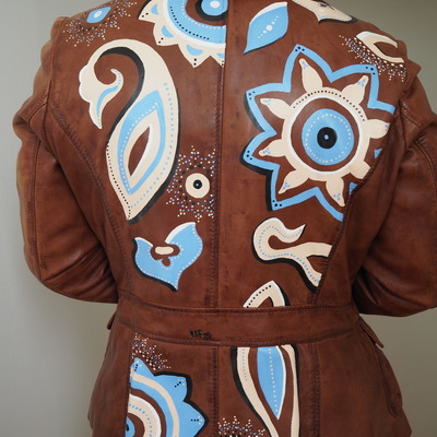 Suche auf Kommissionsbasis Ausstellungs- bzw. Verkaufsraum für Vintage Lederjacken mit Kunst