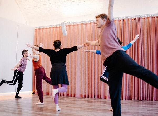  Schnupperstunde Tanzimprovisation Montag