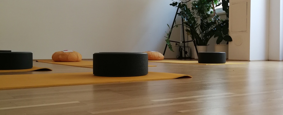 Yoga für die Brustkrebshilfe - Open House