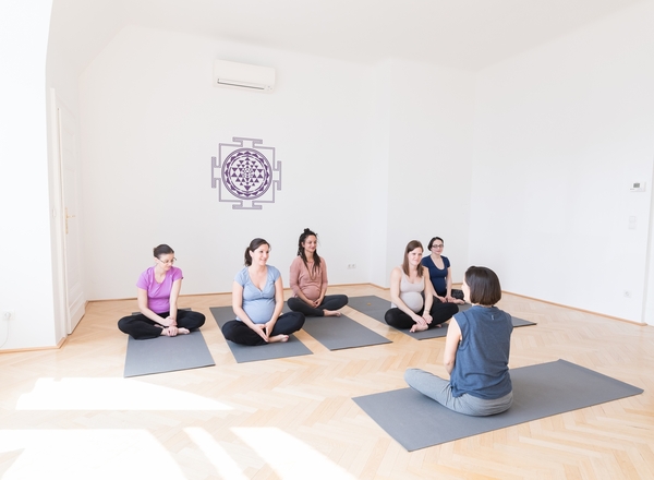 Yoga für Schwangere - Prä- und Postnatalkurse
