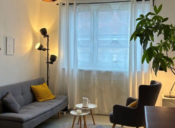 Helle Praxis zur Alleinnutzung