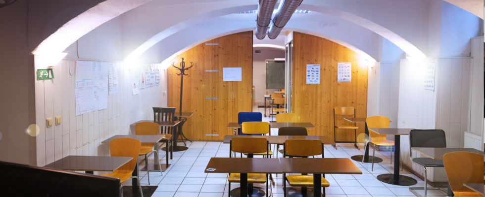 Vermiete zur Mitbenutzung unser Klassenzimmer / Seminarraum oder Exkusivmiete 