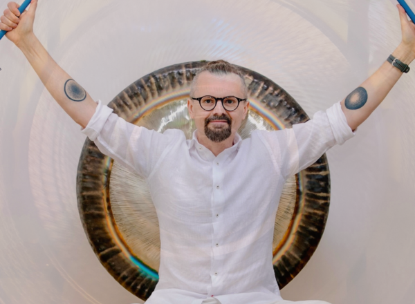 Kundalini Yoga & Gongbad - mit Dariusz