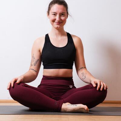 Lisa Kropiunig (yogenmitlisa)