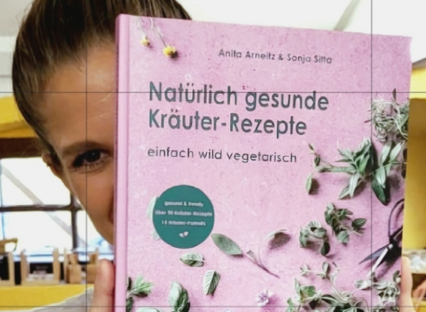 Kochbuch Präsentation und Fotoausstellung "Natürlich gesunde Kräuter-Rezepte, einfach wild vegetarisch"
