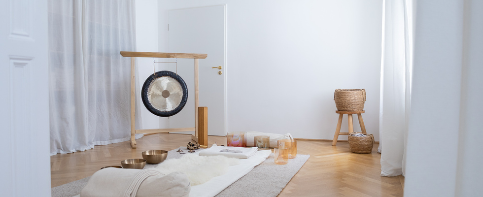 Praxisraum z. B. für Entspannungstrainer:innen, Masseur:innen, Yogalehrer:innen