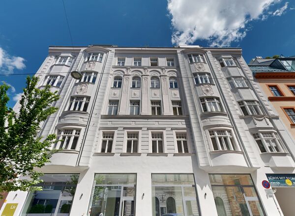 🏡 Heller, ruhiger Praxisraum im Herzen von Wien (8. Bezirk – Strozzigasse)