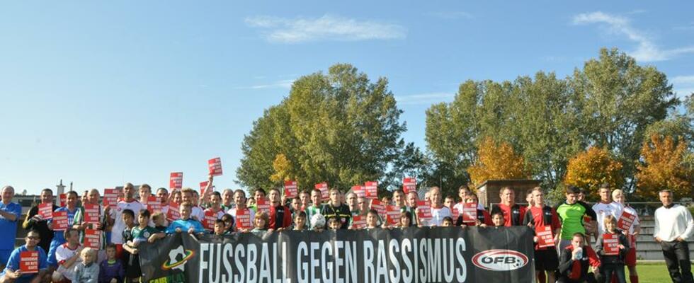 Hearts 4 Children Benefiz Fussball Turnier