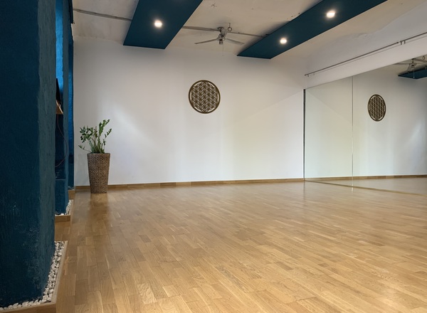 Professionelle Tanz- und Musik Proberäume. Neben dem Westbahnhof. TANZ ATELIER