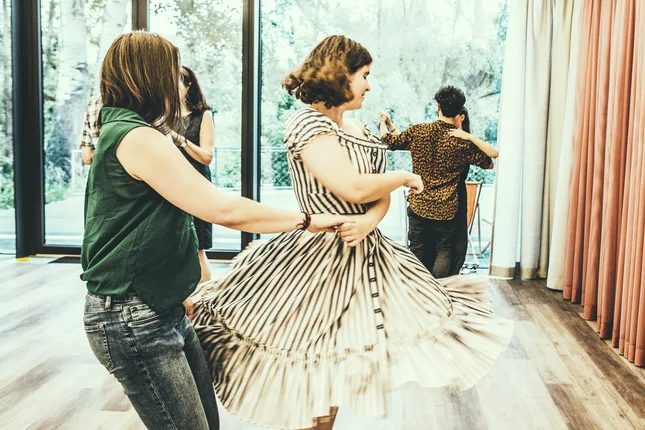 LILLIS BALLROOM, Tanzstudio und Veranstaltungs Location – Foto 8