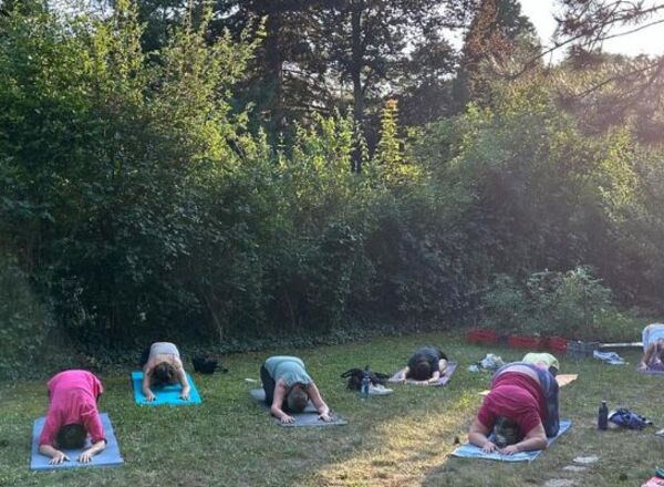 Sommeryoga im Garten ☀️ - Firmiangasse im Juli & August