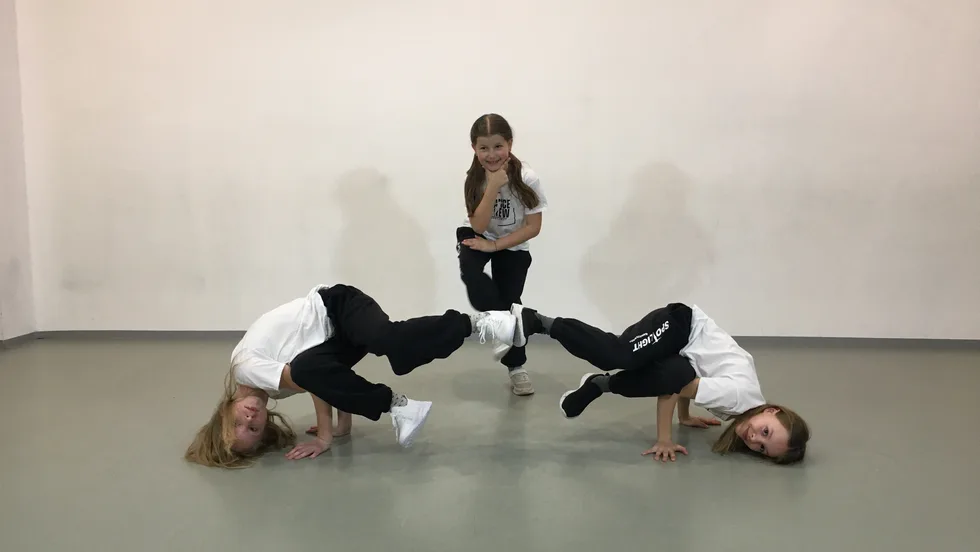 SPOTLIGHT-dancecenter – Foto 1