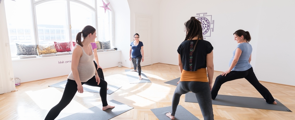 Schwangerenyoga - PRÄNATAL YOGA