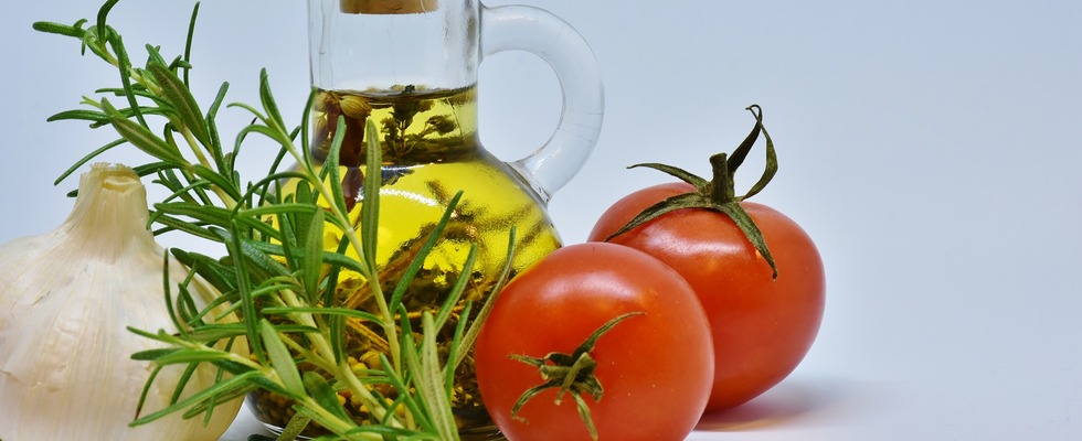 KITCHEN SKILLS - LERNE EINFACH GUT UND GESUND ZU KOCHEN