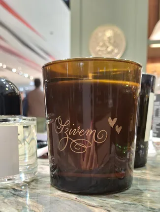 Kalligrafie, Lettering, Gravur, Heißfolierung, Produktbemalung, Live-Event Artist – Foto 31