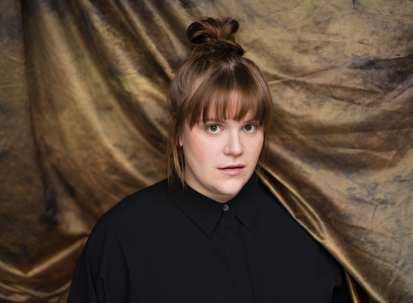 Stefanie Reinsperger liest aus "Ganz schön wütend"