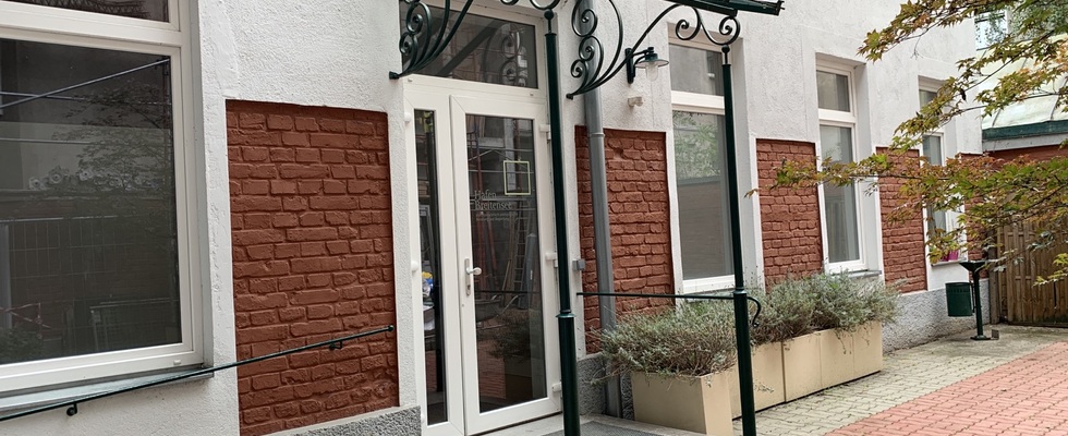 Wir bieten barrierefreien Raum