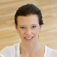 Schöner Gruppenraum für Yoga, Pilates, Tanz, u.ä.